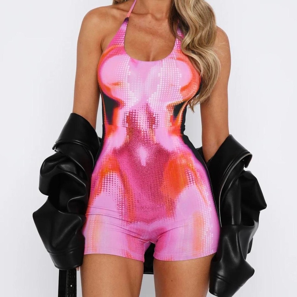 White Fox Boutique NWOT Love The Way Playsuit “Mars” Pink Orange Romper Size S